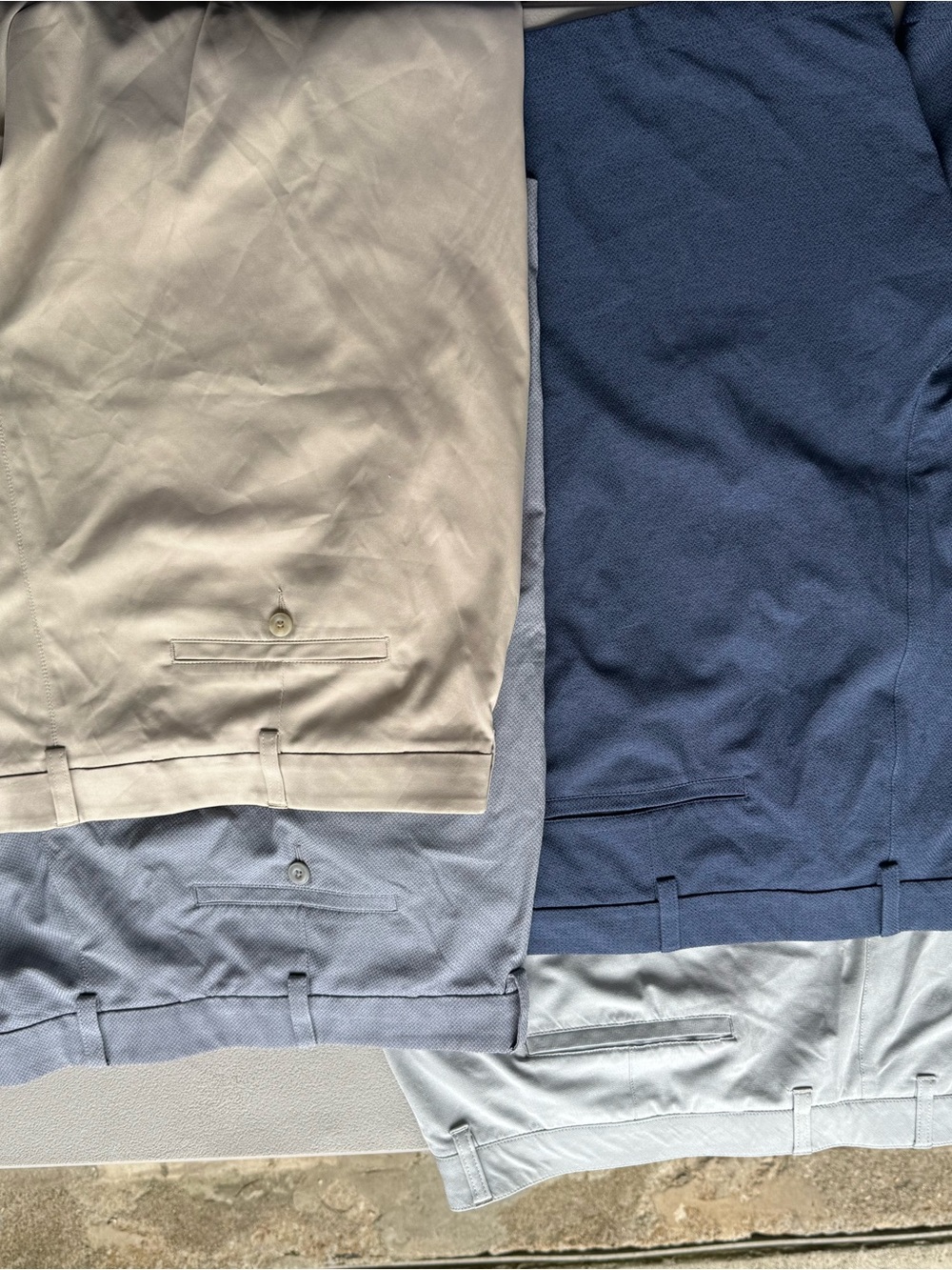 Roundtree & Yorke Chino Shorts in Beige, Light Blue, Navy